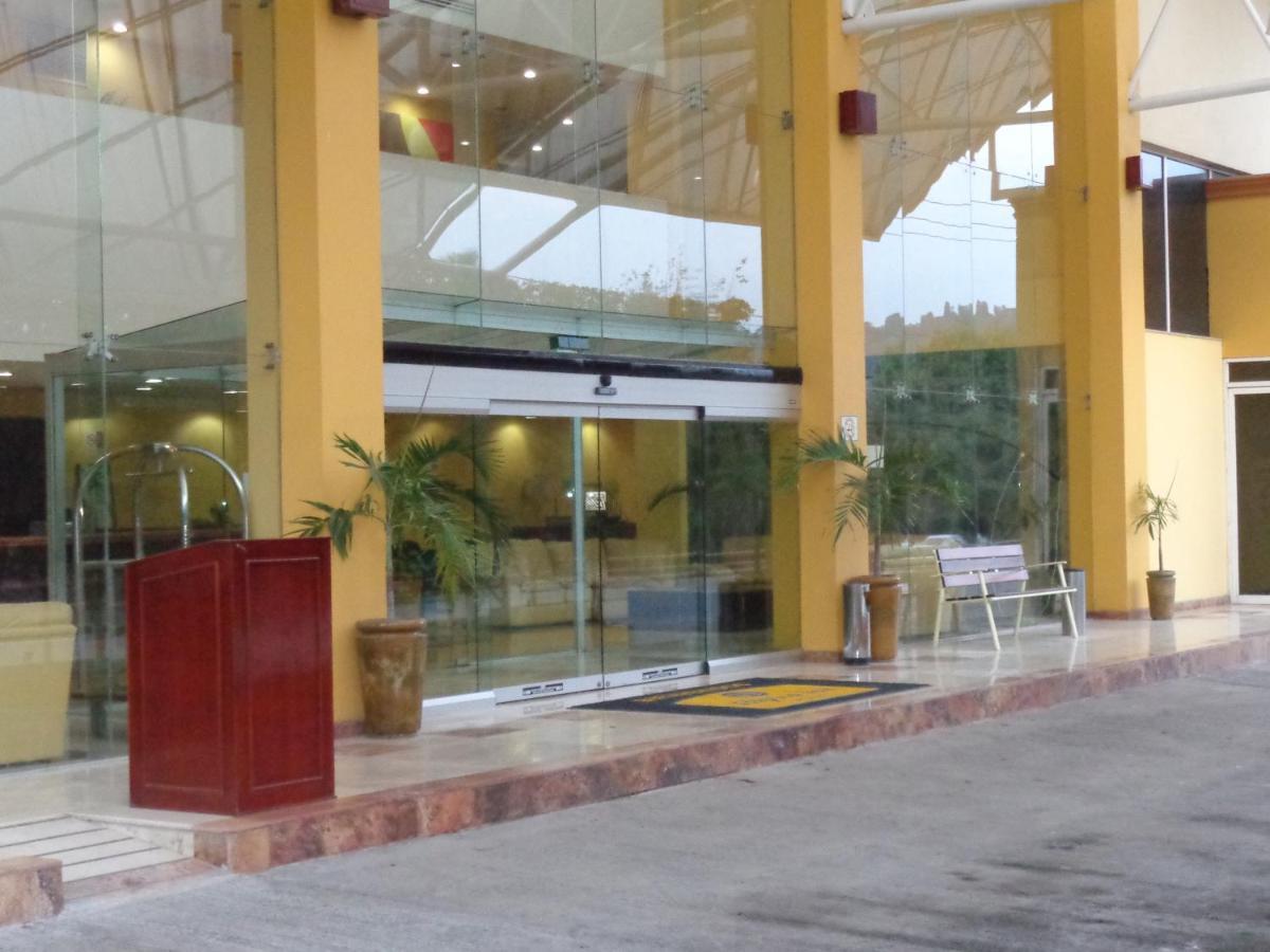 Hipico Inn Hotel Poza Rica Екстер'єр фото